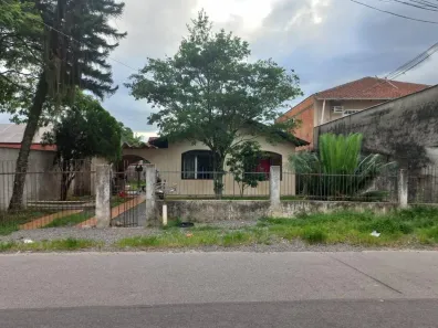 Lote/Terreno à venda, 343m² no Boa Vista, Joinville