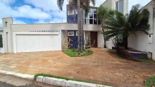 Casa com 3 Quartos para alugar, 248m² no Residencial Paraíso, Franca