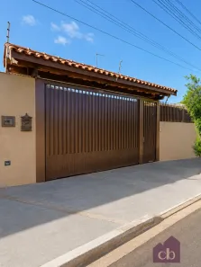Casa com 3 Quartos para alugar, 450m² no Recanto Azul, Botucatu