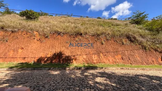 Lote/Terreno à venda, 600m² no Terras do Comendador, Chácara