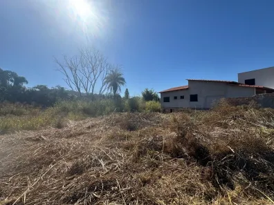 Lote/Terreno à venda, 369m² no Centro, Florestal