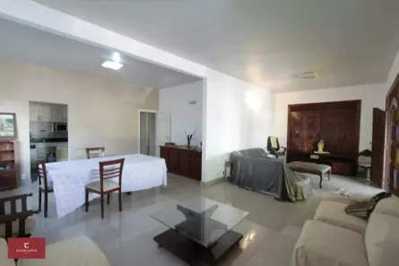 Casa com 3 Quartos à venda, 300m² no Coração Eucarístico, Belo Horizonte