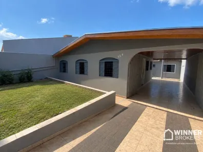 Casa com 5 Quartos para alugar, 140m² no Conjunto Residencial Ney Braga, Maringá