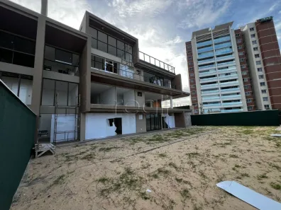 Casa de Condomínio com 4 Quartos à venda, 378m² no De Lourdes, Fortaleza