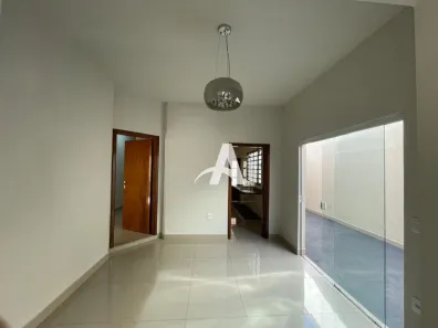 Casa com 3 Quartos para alugar, 260m² no Santa Mônica, Uberlândia