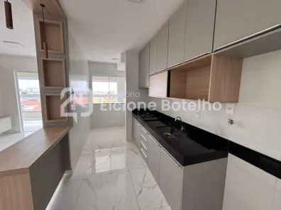 Apartamento com 3 Quartos para alugar, 130m² no Santa Mônica, Uberlândia