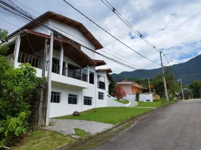 Casa de Condomínio com 6 Quartos à venda, 700m² no Park Imperial, Caraguatatuba