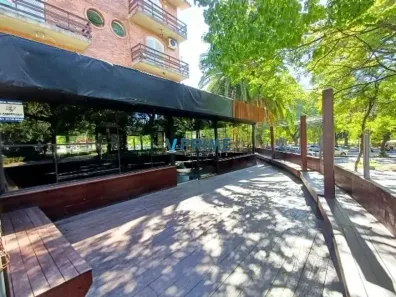 Ponto Comercial com 2 Quartos à venda, 75m² no Rio Branco, Porto Alegre