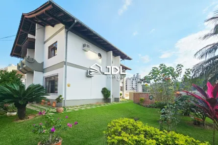 Casa com 6 Quartos à venda, 422m² no Ponta Aguda, Blumenau