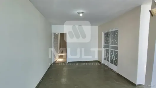 Casa com 3 Quartos para alugar, 103m² no Cazeca, Uberlândia