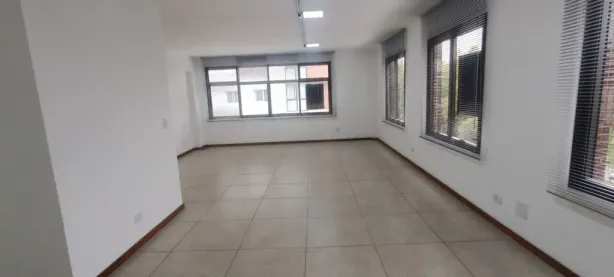 Sala Comercial para alugar, 47m² no Centro, Curitiba