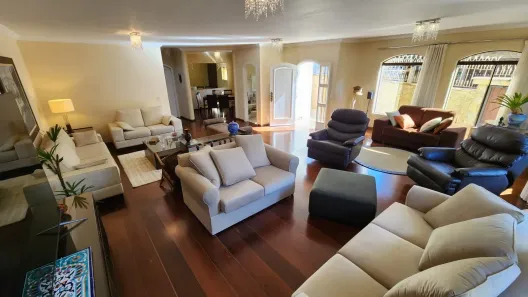Sobrado com 4 Quartos à venda, 356m² no Jardim Leonor Mendes de Barros, São Paulo
