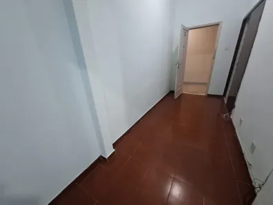 Kitnet com 1 Quarto à venda, 40m² no Copacabana, Rio de Janeiro