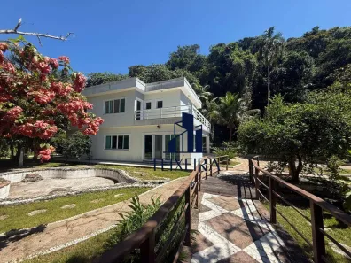 Casa com 3 Quartos à venda, 238m² no Balneário Praia do Pernambuco, Guarujá