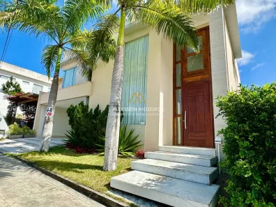 Casa de Condomínio com 5 Quartos à venda, 330m² no Parque do Jiqui, Parnamirim