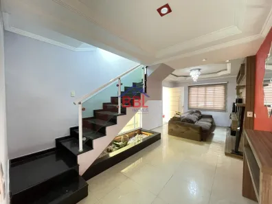 Casa com 3 Quartos para alugar, 262m² no Jardim Serra Dourada, Itaquaquecetuba