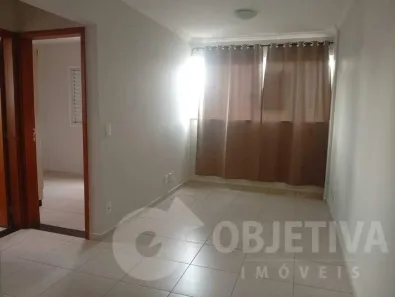 Apartamento com 2 Quartos à venda, 48m² no Segismundo Pereira, Uberlândia