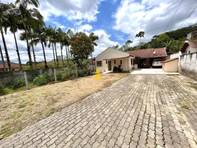 Casa com 8 Quartos à venda, 263m² no Dos Estados, Timbó