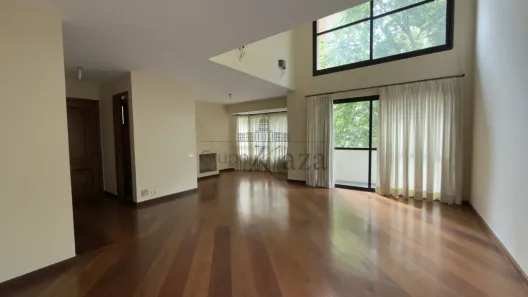 Apartamento com 3 Quartos para alugar, 185m² no Vila Suzana, São Paulo