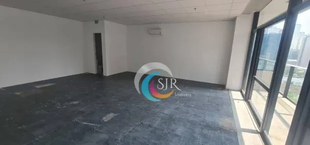 Sala Comercial para alugar, 240m² no Itaim Bibi, São Paulo