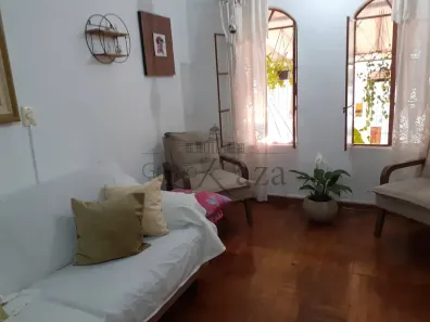 Casa com 3 Quartos à venda, 200m² no Parque Industrial, São José dos Campos