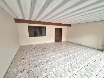 Casa com 2 Quartos para alugar, 130m² no Jardim Trussardi, São Paulo