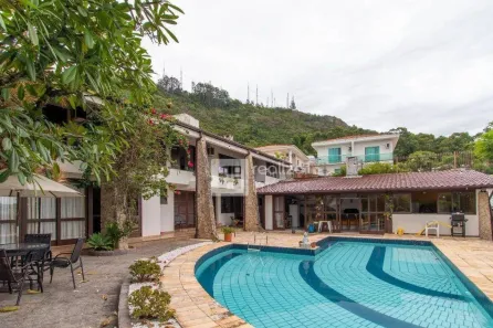 Casa com 5 Quartos à venda, 411m² no Trindade, Florianópolis