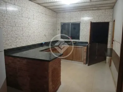 Sobrado com 5 Quartos à venda, 180m² no Garavelo Sul, Hidrolândia