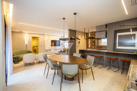 Apartamento com 3 Quartos à venda, 161m² no Centro Cívico, Curitiba