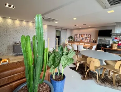 Apartamento com 4 Quartos à venda, 243m² no Enseada do Suá, Vitória