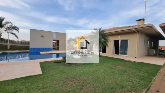 Fazenda/Sítio com 5 Quartos à venda, 370m² no , Fronteira