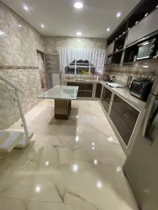 Sobrado com 2 Quartos à venda, 146m² no Calmon Viana, Poá