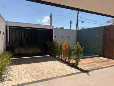 Casa com 3 Quartos para alugar, 140m² no Plano Diretor Sul, Palmas