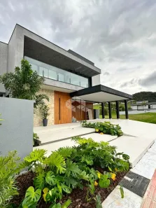 Casa de Condomínio com 3 Quartos à venda, 273m² no Centro, Camboriú