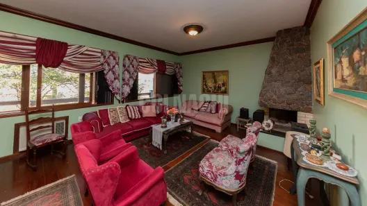 Casa com 3 Quartos à venda, 400m² no Chácara das Pedras, Porto Alegre