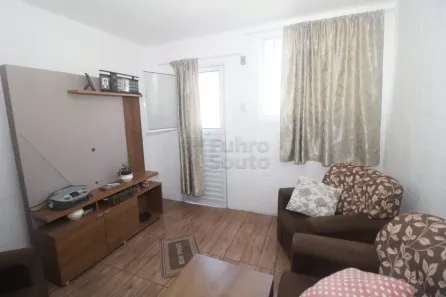 Casa de Condomínio com 2 Quartos para alugar, 45m² no Areal, Pelotas