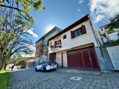 Casa com 3 Quartos à venda, 181m² no Marechal Floriano, Caxias do Sul