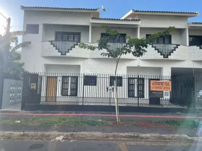 Kitnet com 1 Quarto para alugar, 23m² no Zona 07, Maringá