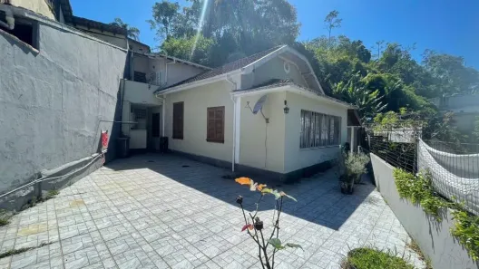 Casa com 6 Quartos à venda, 250m² no Mosela, Petrópolis
