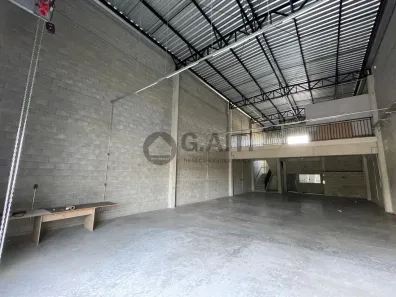 Galpão/Depósito/Armazém à venda, 344m² no Wanel Ville, Sorocaba