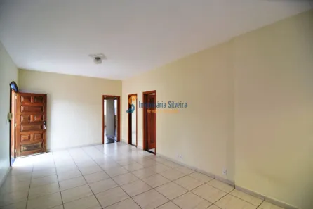 Casa com 3 Quartos para alugar, 220m² no Renascença, Belo Horizonte