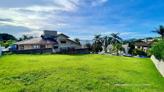 Lote/Terreno à venda, 680m² no Cacupé, Florianópolis