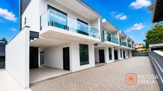 Sobrado com 3 Quartos à venda, 98m² no Centro, Itapoá