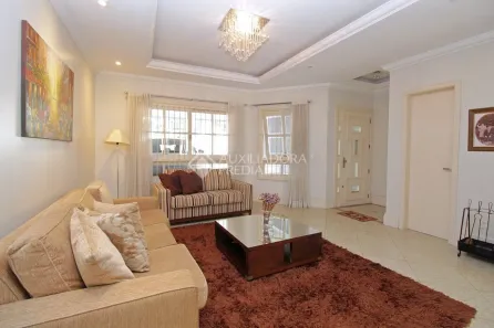 Casa com 4 Quartos à venda, 285m² no Jardim Itu, Porto Alegre