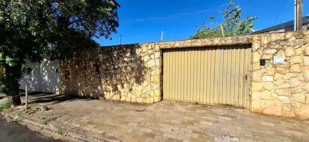 Casa com 2 Quartos à venda, 121m² no Parque Residencial Vale do Sol, Araraquara