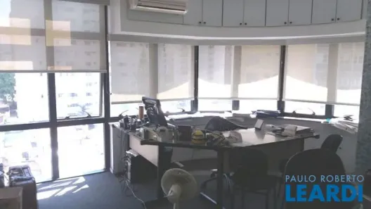 Ponto Comercial à venda, 70m² no Cerqueira César, São Paulo