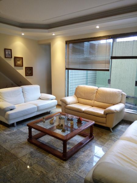 Casa com 3 quartos — Alípio de Melo, Belo Horizonte