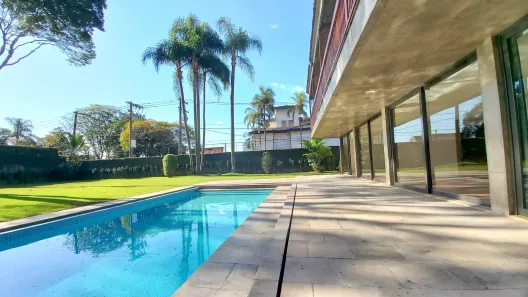 Casa com 5 Quartos para alugar, 1070m² no Jardim Everest, São Paulo