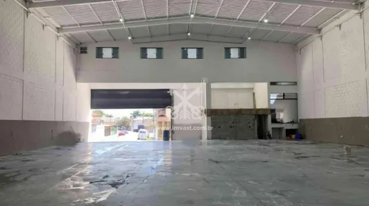 Galpão/Depósito/Armazém para alugar, 650m² no Vila Sabrina, São Paulo