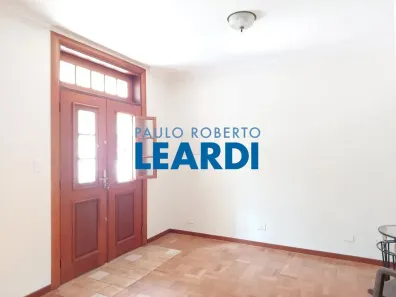 Casa com 3 Quartos para alugar, 245m² no Pinheiros, São Paulo